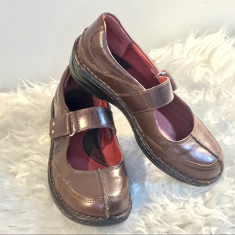 Size 7 Born Brown Real Leather Mary Janes